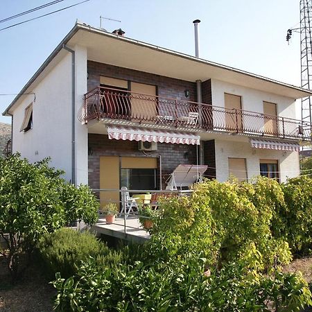 Ferienwohnung House Peri Trogir Exterior foto