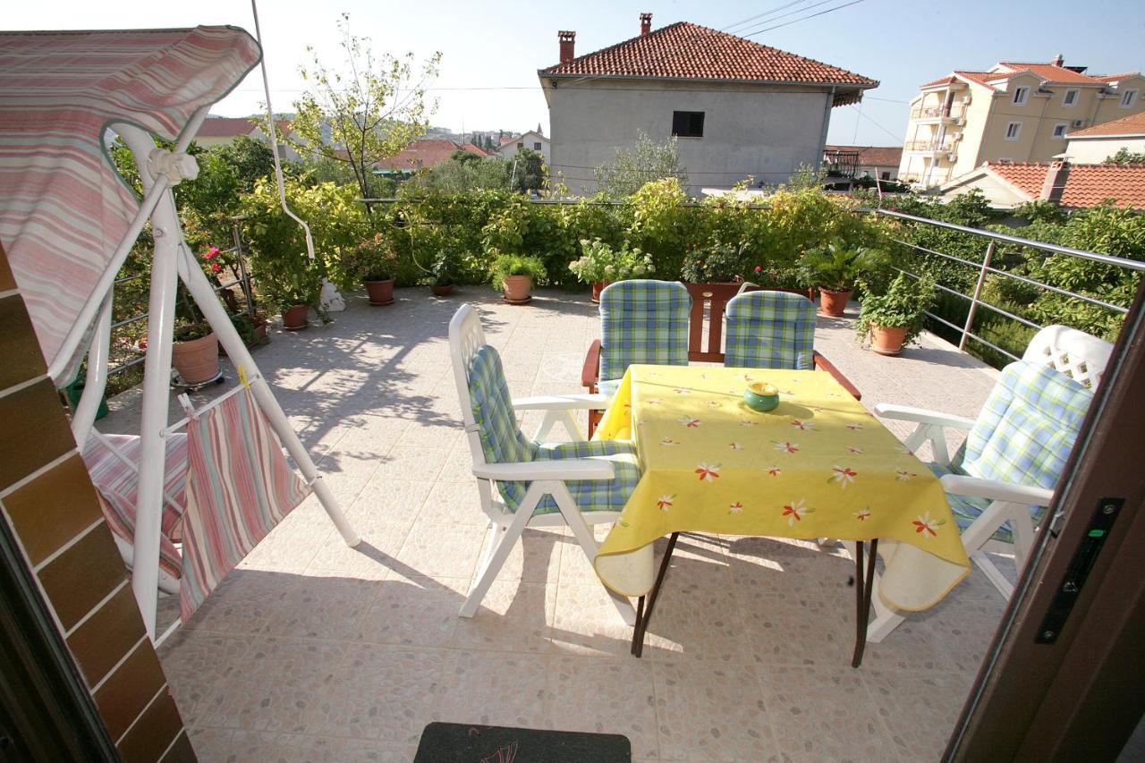 Ferienwohnung House Peri Trogir Exterior foto