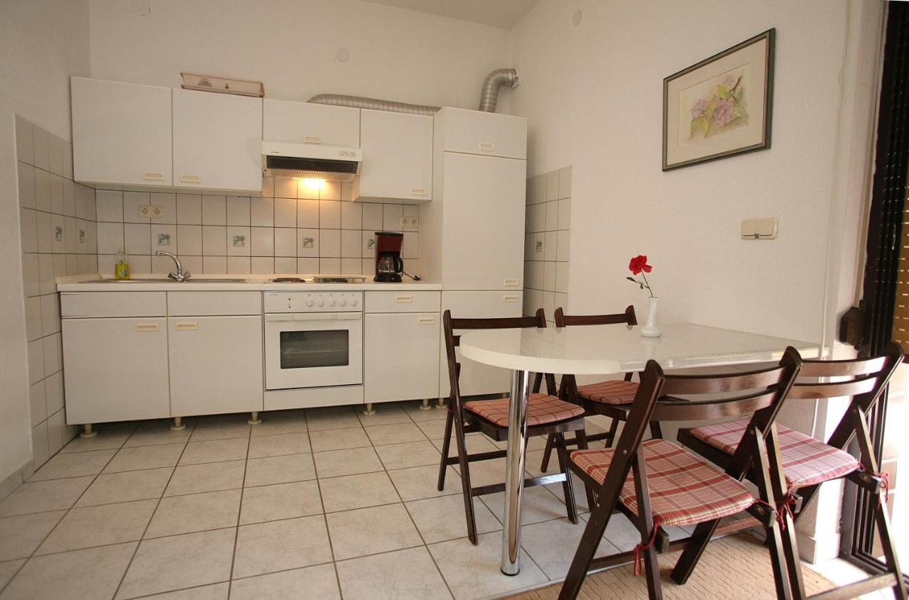Ferienwohnung House Peri Trogir Exterior foto