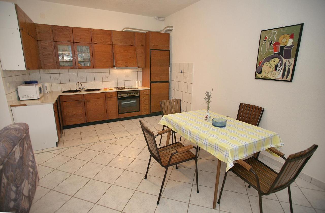 Ferienwohnung House Peri Trogir Exterior foto